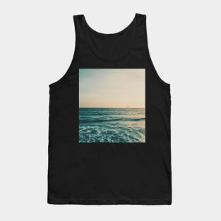 Beauty Sun and Blue Ocean Wave Tank Top